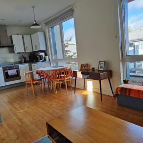 Homely Spacious 3 bedrooms duplex with roof-top next to Victoria Park & regent's canal in vibrant East End London